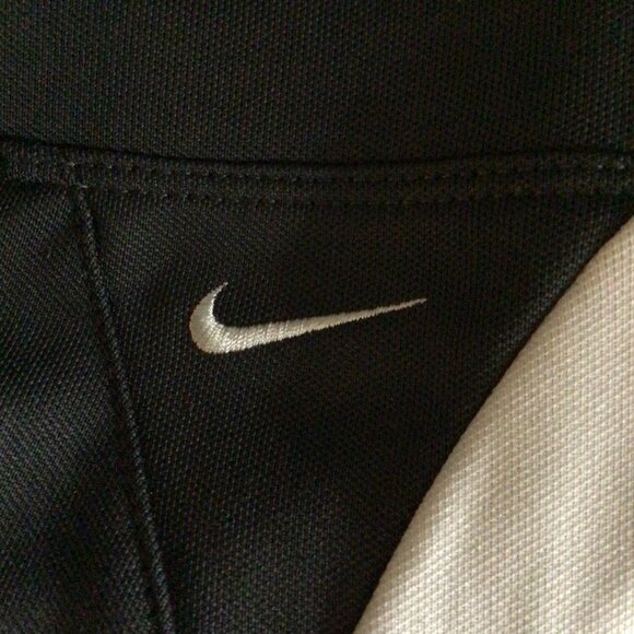 Nike Pants Women’s M Medium 8 10 Gray Striped Cropped Capri Active Wear Athletic - Picture 9 of 10